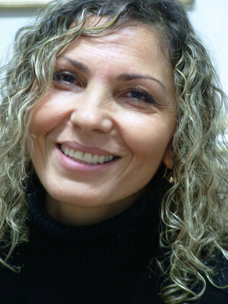 HÜSNA DİŞBUDAK